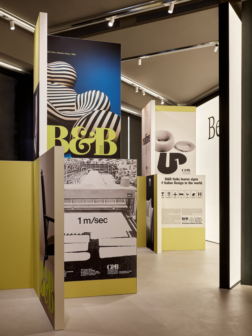 B&B Italia, Exposição em Milão